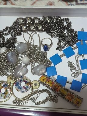 Vintage to Now Fashion"Jewelry Estate Lot" 1 lb. or More WEARABLE OR RESELL